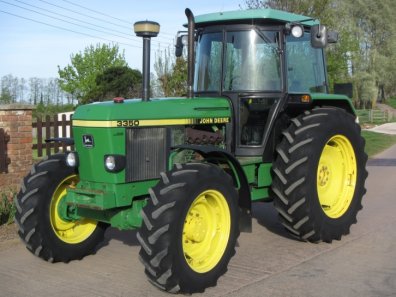 John Deere 3350