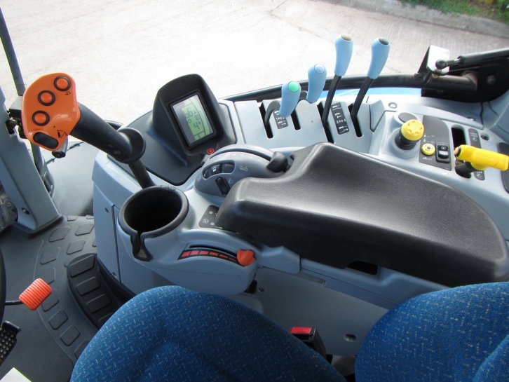 New Holland T7.185