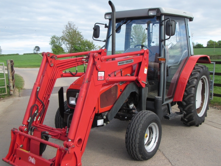 Massey Ferguson 4215