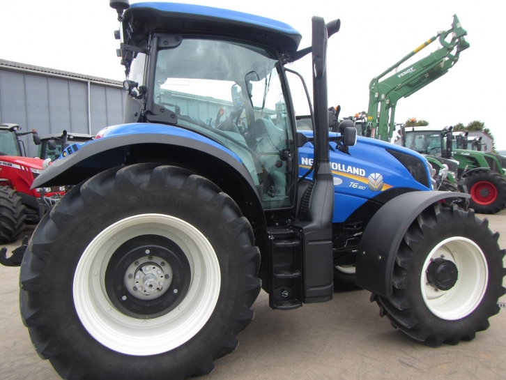 New Holland T6.180
