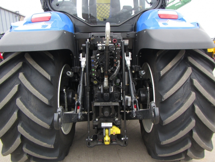 New Holland T6.180