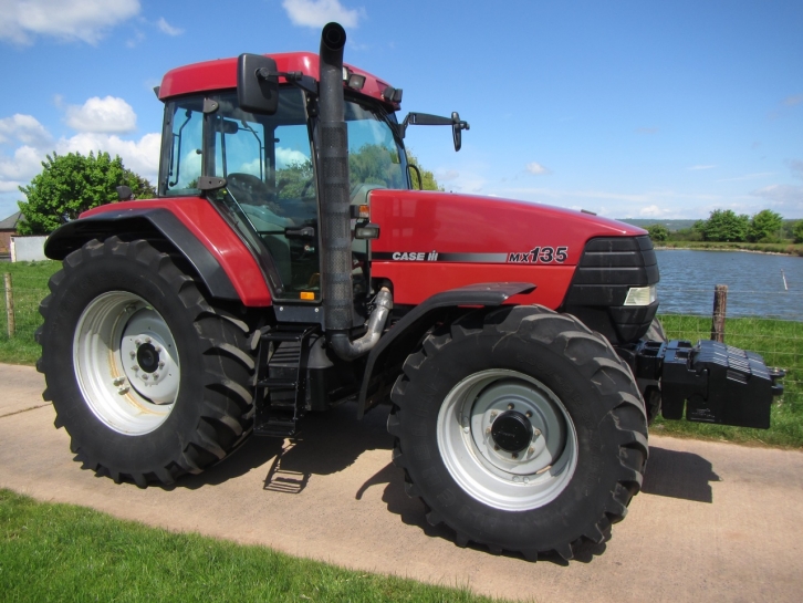 Case MX135