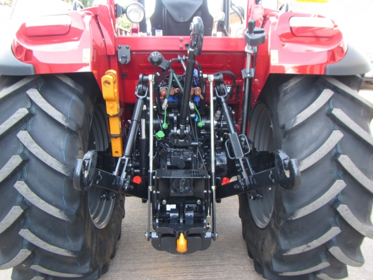 Case Farmall 115C