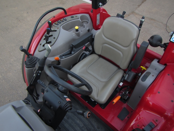 Case Farmall 115C