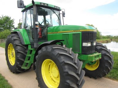 John Deere 7700