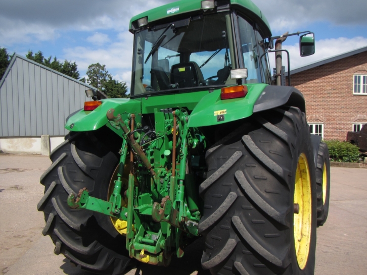 John Deere 7710