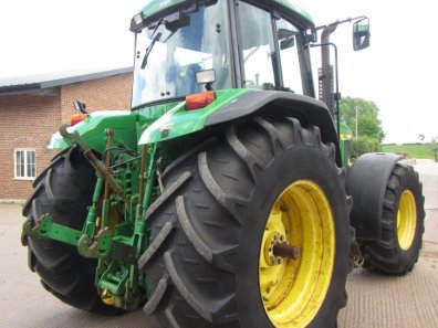 John Deere 7710