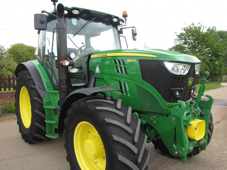 John Deere 6150R