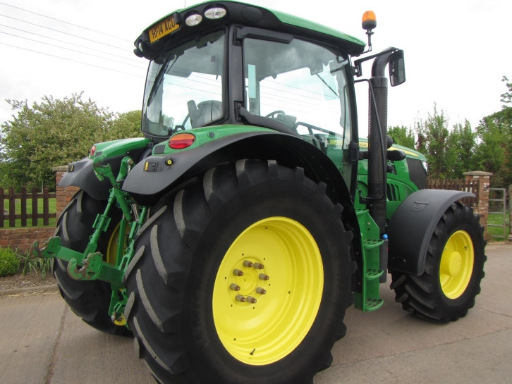 John Deere 6150R