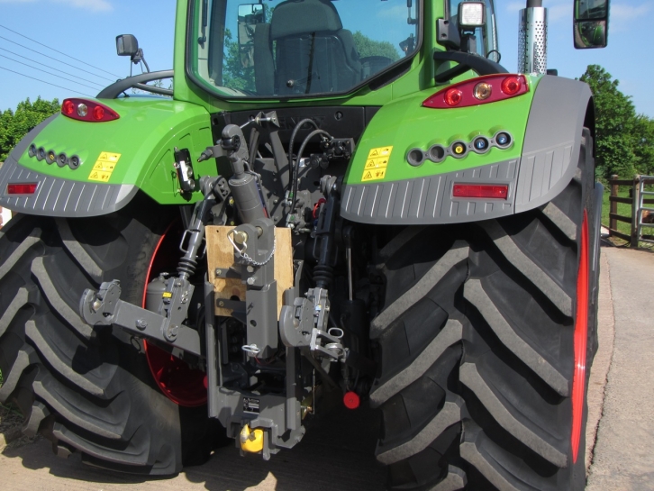 Fendt 724 Profi-Plus