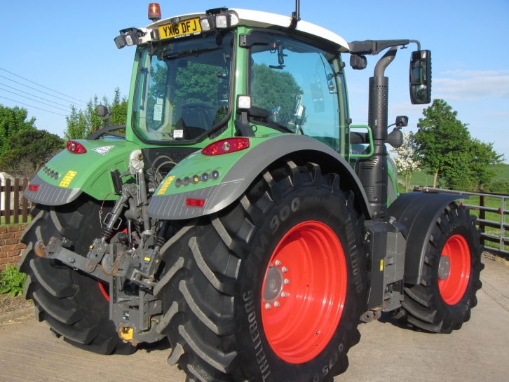 Fendt 724 Profi-Plus