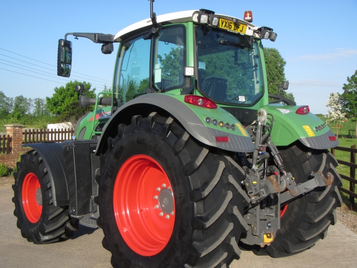 Fendt 724 Profi-Plus