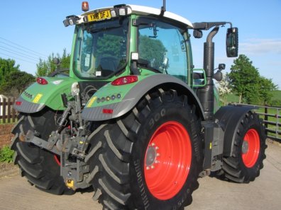 Fendt 724 Profi-Plus