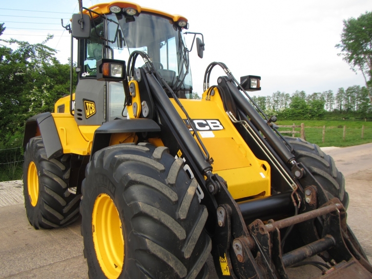 JCB 434S