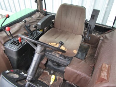 John Deere 2250