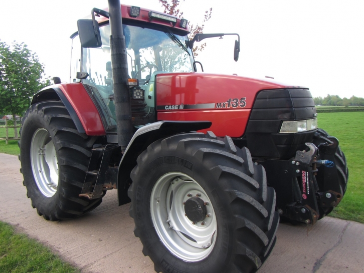 Case MX135