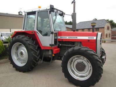 Massey Ferguson 699