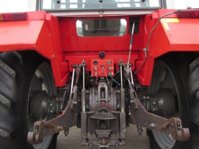 Massey Ferguson 699