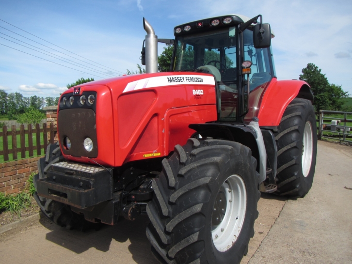 Massey Ferguson 8480