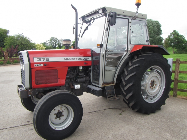 Massey Ferguson 375
