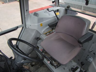Massey Ferguson 375