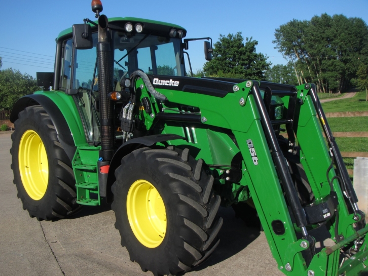 John Deere 6115M