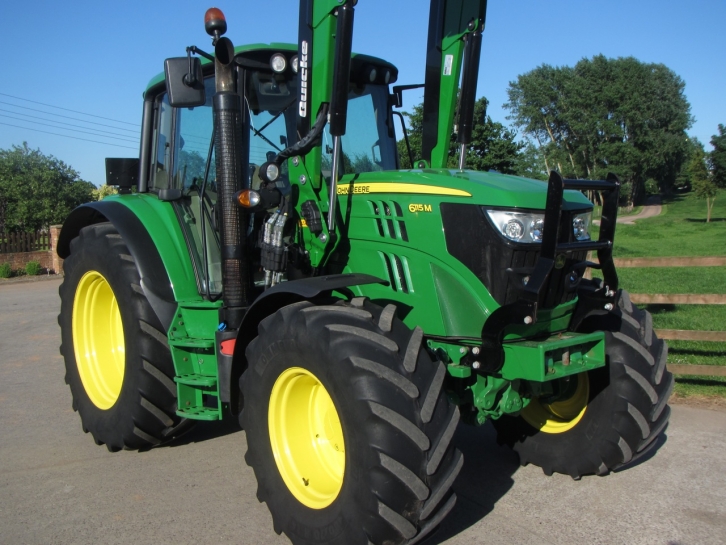 John Deere 6115M