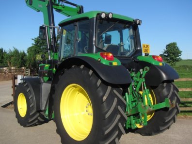 John Deere 6115M