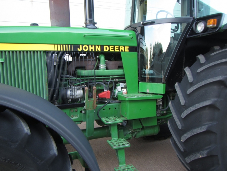 John Deere 4255