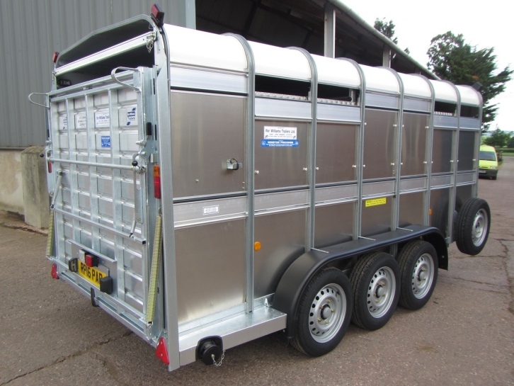 Ifor Williams TA510G3-14 tri-axle trailer 14ft