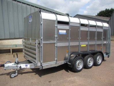 Ifor Williams TA510G3-14 tri-axle trailer 14ft