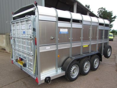 Ifor Williams TA510G3-14 tri-axle trailer 14ft