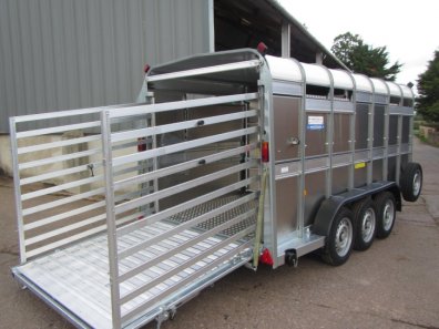 Ifor Williams TA510G3-14 tri-axle trailer 14ft