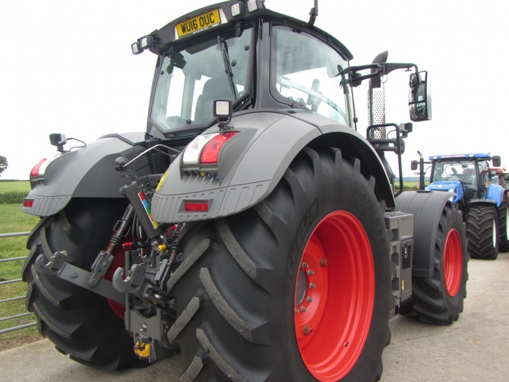 Fendt 828 Profi-Plus