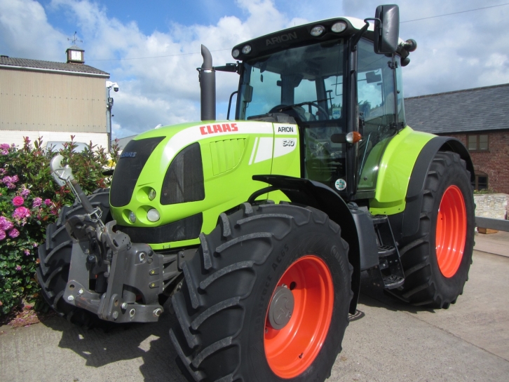 Claas Arion 640
