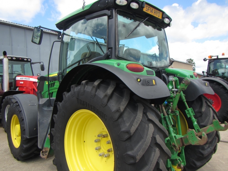 John Deere 6150R