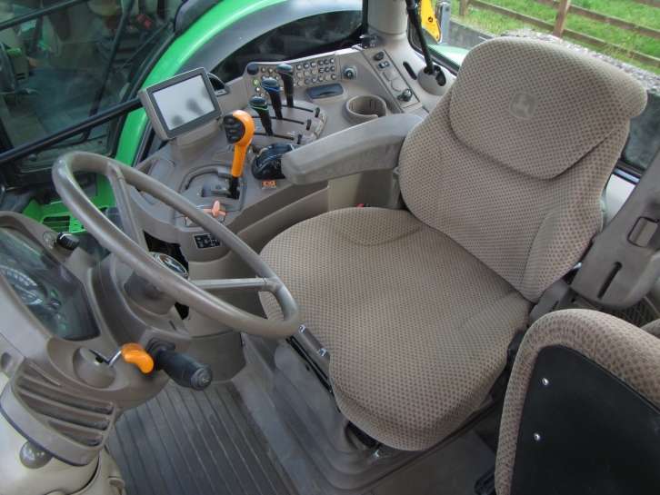 John Deere 6150R