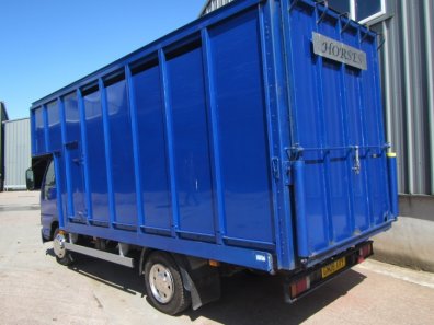 Isuzu NQR 751D Horsebox