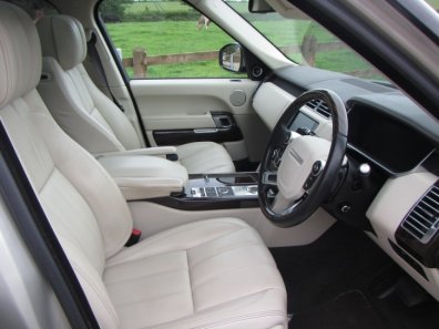 Land Rover Range Rover Autobiography 4.4 SDV8