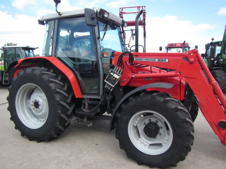 Massey Ferguson 4255