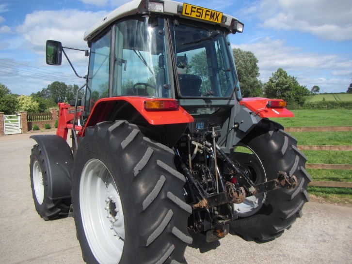 Massey Ferguson 4255