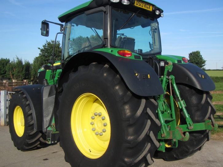 John Deere 6190R