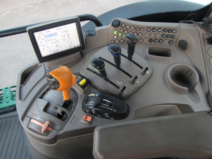 John Deere 6190R
