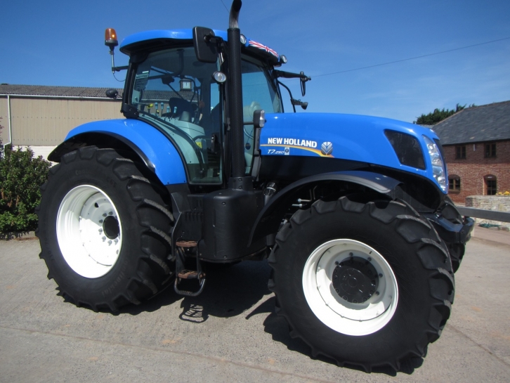 New Holland T7.250