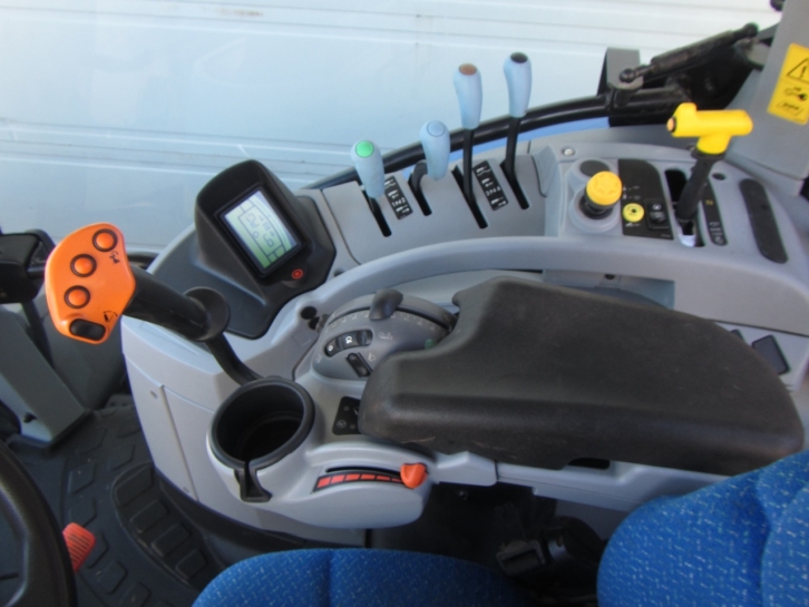 New Holland T7.250