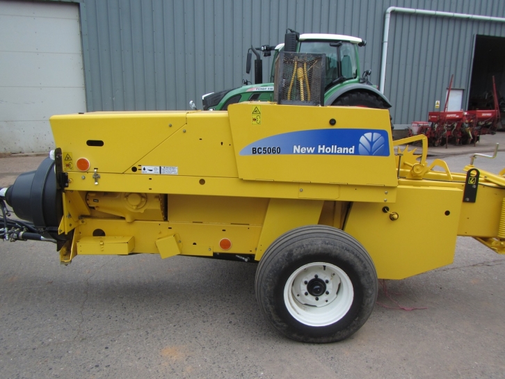New Holland BC 5060 conventional baler