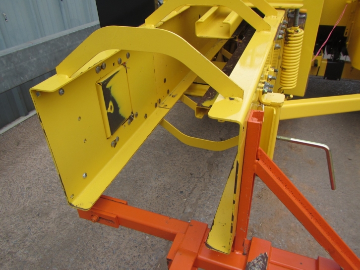 New Holland BC 5060 conventional baler