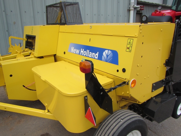 New Holland BC 5060 conventional baler