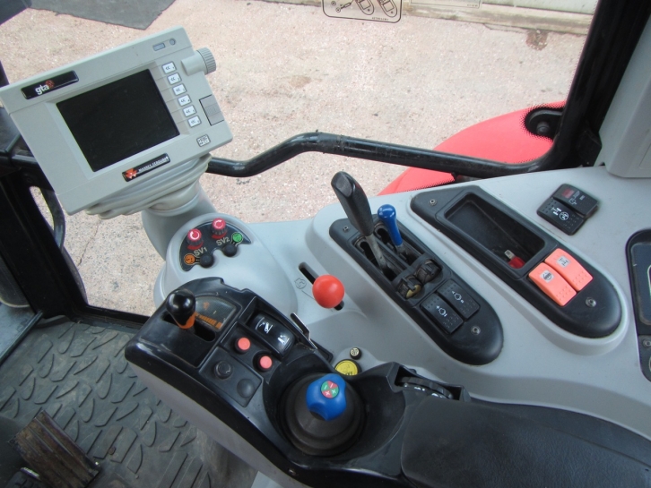 Massey Ferguson 7495