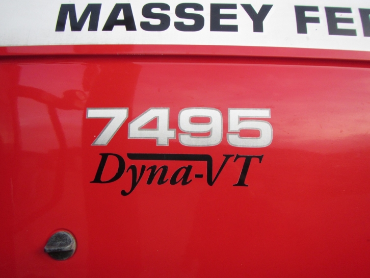 Massey Ferguson 7495